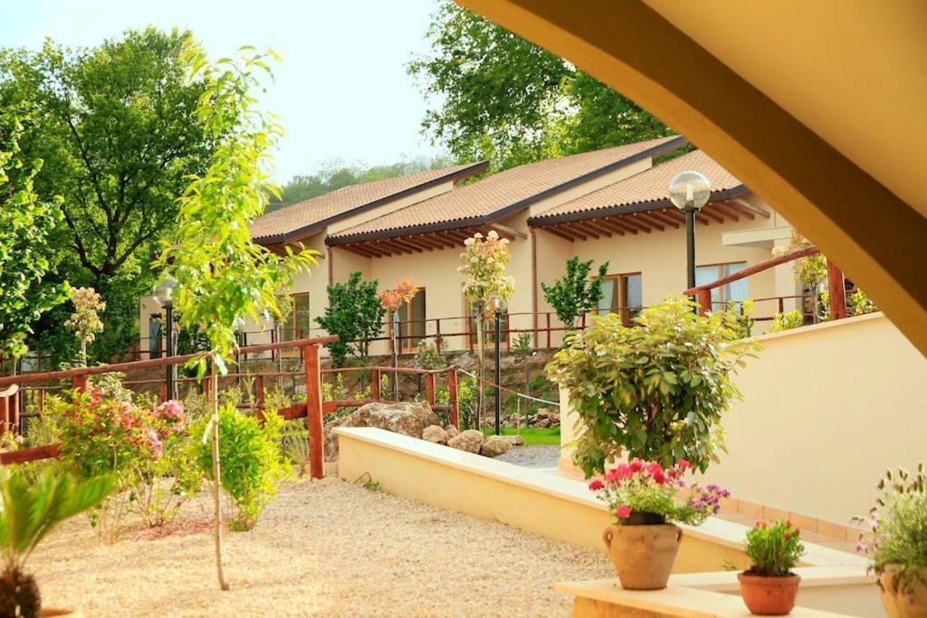 Acasamia Resort San Cipriano Picentino ภายนอก รูปภาพ