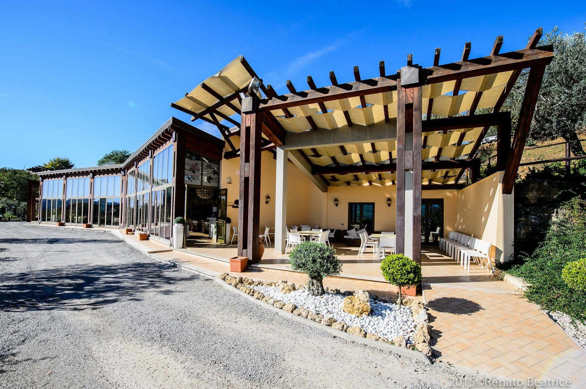 Acasamia Resort San Cipriano Picentino ภายนอก รูปภาพ
